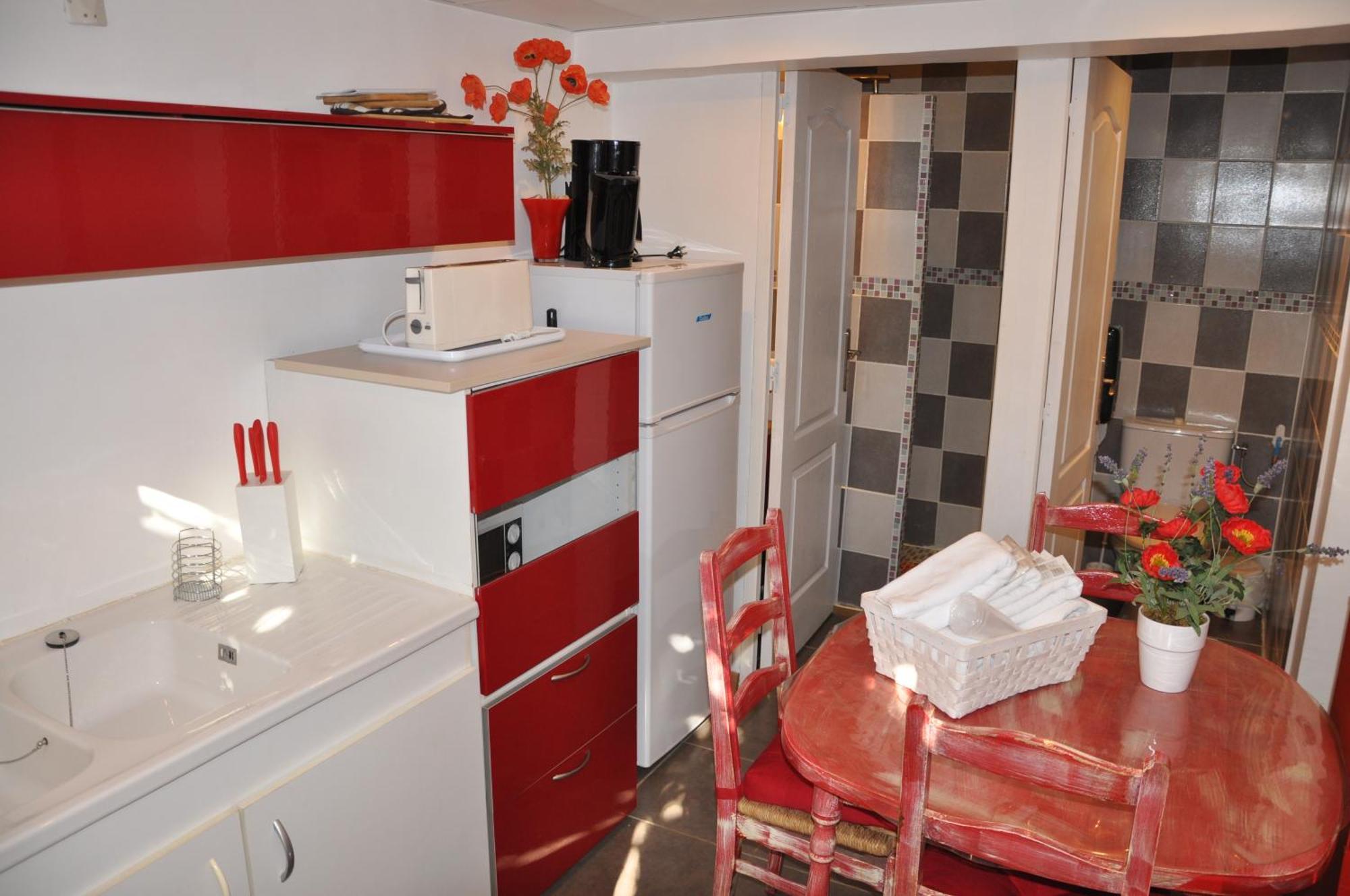Hotel Les Mimosas Bormes-les-Mimosas Szoba fotó